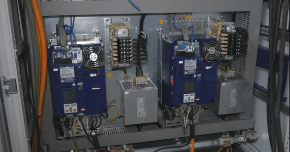 KEB COMBIVERT F6  montati su una pressa idraulica di Sigma Presse